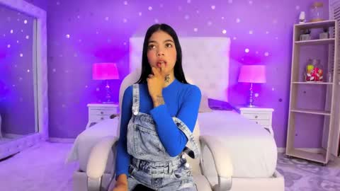 Snapshot of cherry_sussan chatting on 4, 2, 2025 Sussan Cherry online show from 4, 2, 2025