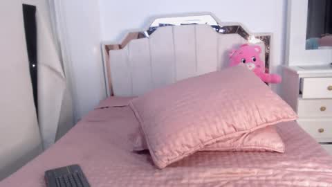 Snapshot of cherry_sussan chatting on 25, 9, 2025 Sussan Cherry online show from 25, 9, 2025