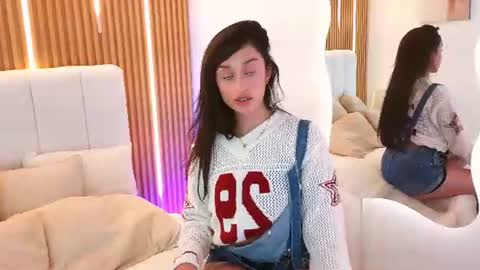 Snapshot of cherry_swain chatting on 3, 7, 2026 Cherry online show from 3, 7, 2026