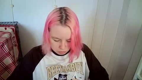 Snapshot of cherrybaby_0 chatting on 16, 4, 2026 cherrybaby_0 online show from 16, 4, 2026