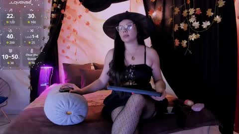 cherryblossomm1 online show from 13, 10, 2025