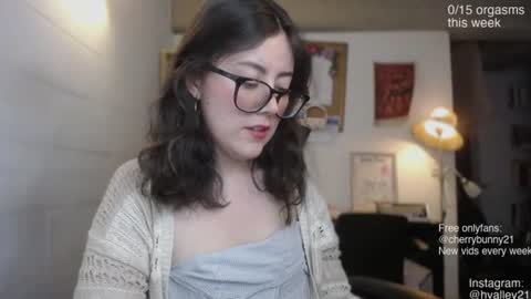 Snapshot of cherrybunny21 chatting on 26, 6, 2026 Sarah Prez online show from 26, 6, 2026