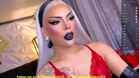 Snapshot of cherryharper chatting on 4, 4, 2026 THE ALPHA GODDESSOFSEXUALDESIRE online show from 4, 4, 2026