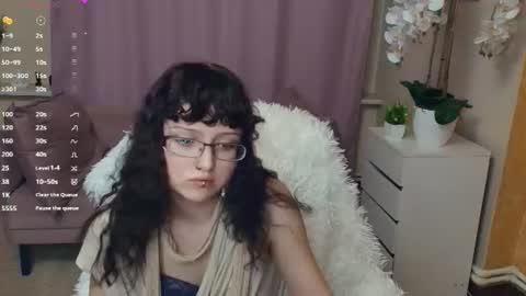Isabel online show from 11, 6, 2026
