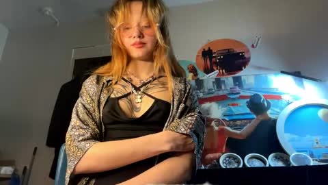 Snapshot of cherrylcornes chatting on 11, 5, 2026 Nika online show from 11, 5, 2026
