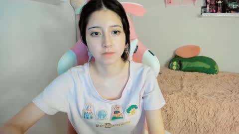 Snapshot of cherrymafer666 chatting on 11, 1, 2025 cherrycute666 online show from 11, 1, 2025