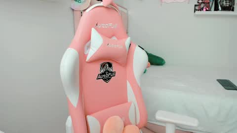 Snapshot of cherrymafer666 chatting on 6, 3, 2025 cherrycute666 online show from 6, 3, 2025