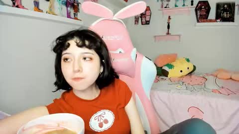 Snapshot of cherrymafer666 chatting on 29, 11, 2025 cherrycute666 online show from 29, 11, 2025