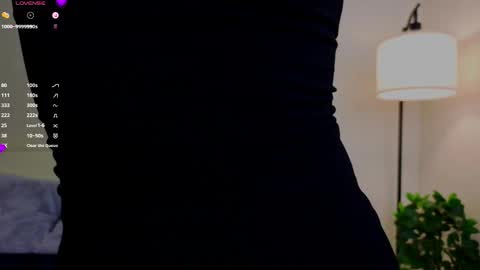 Snapshot of cherrymira chatting on 12, 3, 2026 Loise online show from 12, 3, 2026