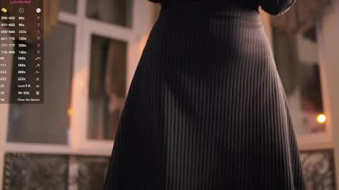 Snapshot of cherrymira chatting on 9, 4, 2026 Loise online show from 9, 4, 2026