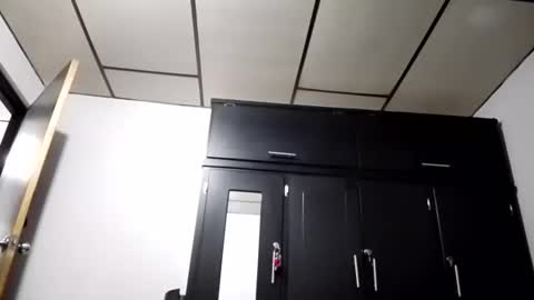 cherrypay_latina online show from 8, 6, 2026