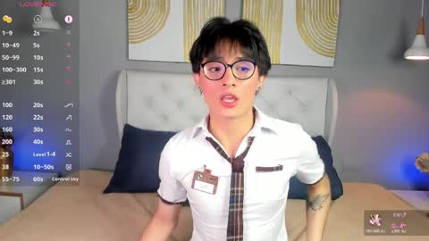 Snapshot of cherryy_boy chatting on 6, 4, 2026 Matias online show from 6, 4, 2026