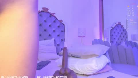 Snapshot of cherylloving_ chatting on 10, 3, 2025 online show from 10, 3, 2025