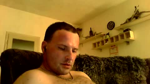 Snapshot of cheryloverboy chatting on 25, 5, 2026 cheryloverboy online show from 25, 5, 2026
