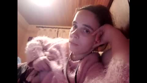 Snapshot of cherymoon89 chatting on 18, 2, 2025 CherryMoon online show from 18, 2, 2025