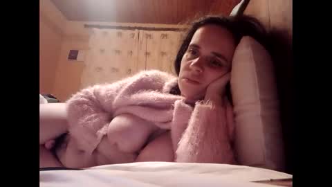 Snapshot of cherymoon89 chatting on 11, 3, 2025 CherryMoon online show from 11, 3, 2025