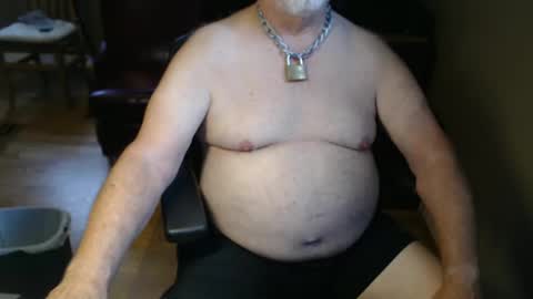 Snapshot of chgodad chatting on 6, 10, 2025 chgodad online show from 6, 10, 2025