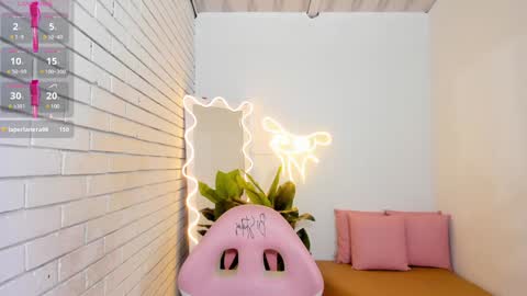 Chiara  online show from 5, 2, 2025