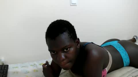 Snapshot of chichie_ chatting on 18, 3, 2026 chichie_ online show from 18, 3, 2026