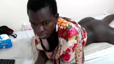 Snapshot of chichie_ chatting on 10, 4, 2026 chichie_ online show from 10, 4, 2026