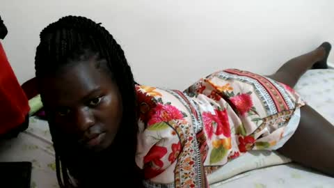 Snapshot of chichie_ chatting on 13, 6, 2026 chichie_ online show from 13, 6, 2026
