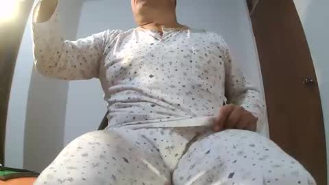 Snapshot of chicoguapo8 chatting on 28, 11, 2025 jorge online show from 28, 11, 2025