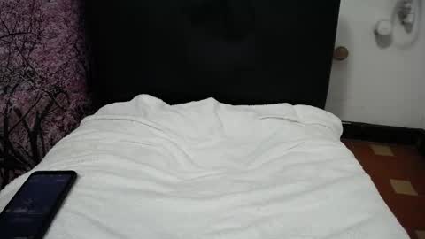 Snapshot of chiky_nastyy chatting on 1, 10, 2025 Chikys online show from 1, 10, 2025