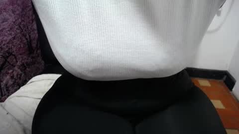 Snapshot of chiky_nastyy chatting on 8, 11, 2025 Chikys online show from 8, 11, 2025