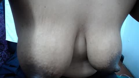 Snapshot of chiky_nastyy chatting on 22, 11, 2025 Chikys online show from 22, 11, 2025