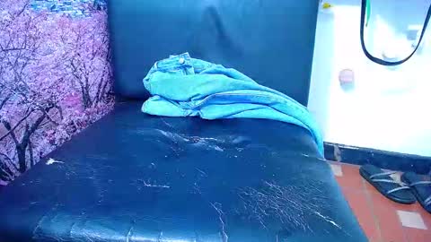 Snapshot of chiky_nastyy chatting on 28, 11, 2025 Chikys online show from 28, 11, 2025