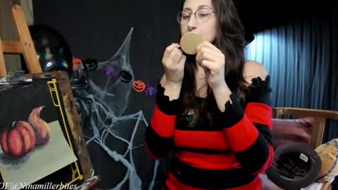 Snapshot of chilicheesebite chatting on 31, 10, 2025 Nina online show from 31, 10, 2025