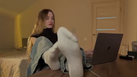 Snapshot of chillgoddess chatting on 10, 7, 2026 Goddess Vika - owner of all ur money online show from 10, 7, 2026