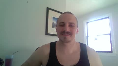 Snapshot of chillsfguy chatting on 17, 12, 2025 Chillsfguy online show from 17, 12, 2025