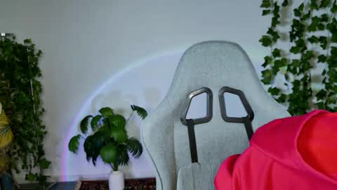 Bella online show from 6, 3, 2026