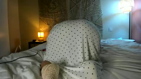 yoursensualparadise online show from 8, 11, 2025