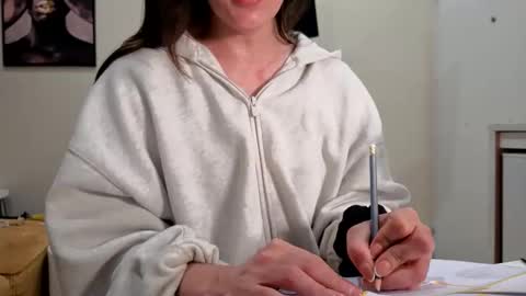 Snapshot of chillwithcamii chatting on 20, 5, 2026 yoursensualparadise online show from 20, 5, 2026