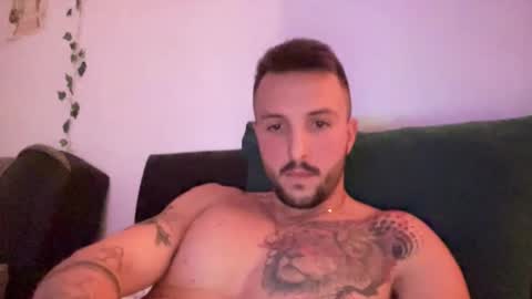 Snapshot of chimichurrii chatting on 4, 10, 2025 Sugar online show from 4, 10, 2025