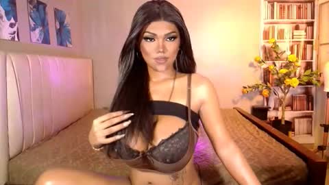 Snapshot of chinita_titi chatting on 25, 4, 2026 chinita_titi online show from 25, 4, 2026