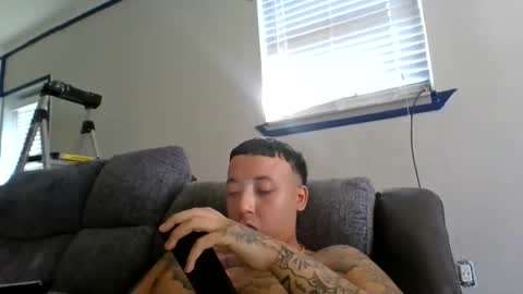 Snapshot of chino880172 chatting on 13, 11, 2025 CHINO online show from 13, 11, 2025