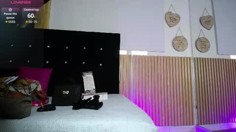 Snapshot of chloe__jones_ chatting on 1, 7, 2026 Chloe online show from 1, 7, 2026