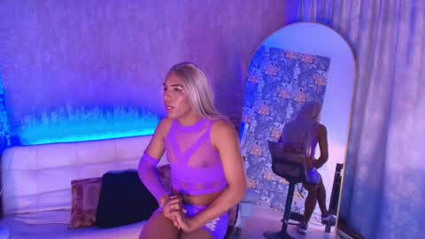 Snapshot of chloe_bronze chatting on 20, 5, 2026 Chloe online show from 20, 5, 2026