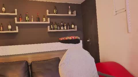 Snapshot of chloe_bronze chatting on 4, 7, 2026 Chloe online show from 4, 7, 2026
