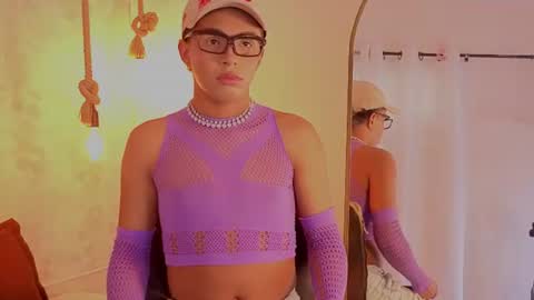 Snapshot of chloe_bronze chatting on 8, 7, 2026 Chloe online show from 8, 7, 2026