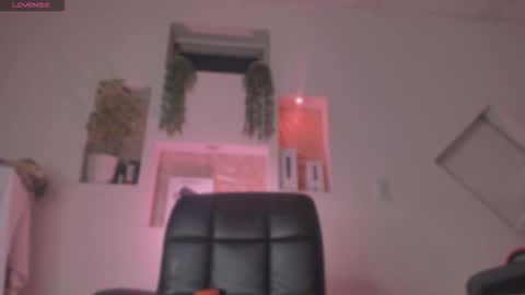 Snapshot of chloe_cooperr chatting on 23, 9, 2025 chloe_cooperr online show from 23, 9, 2025