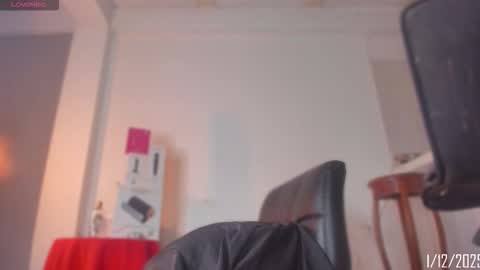 Snapshot of chloe_cooperr chatting on 2, 12, 2025 chloe_cooperr online show from 2, 12, 2025