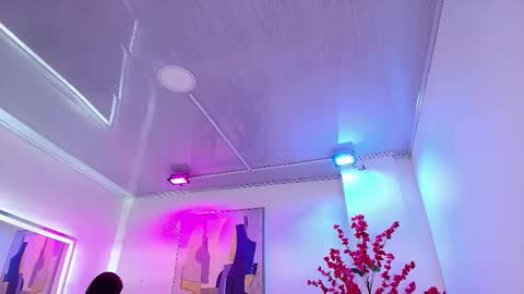 Chloe online show from 3, 3, 2026