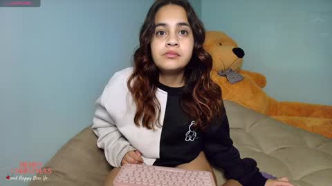 Snapshot of chloe_maia1 chatting on 15, 1, 2025 AMY online show from 15, 1, 2025