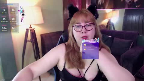 Snapshot of chloe_prg chatting on 15, 12, 2025 chloe_prg online show from 15, 12, 2025