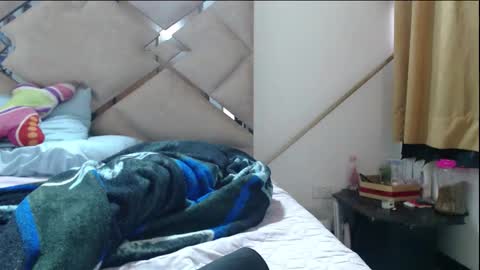 Snapshot of chloe_vahos chatting on 10, 3, 2026 Chloe online show from 10, 3, 2026