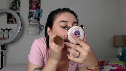 Snapshot of chloe_vahos chatting on 29, 3, 2026 Chloe online show from 29, 3, 2026
